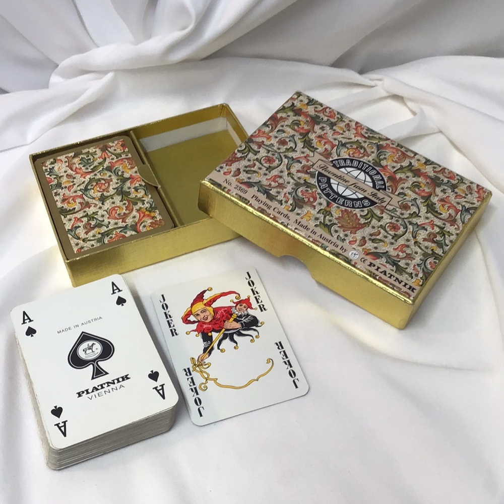 Piatnik Vienna Austria vintage Playing Cards set Gold Floral Box